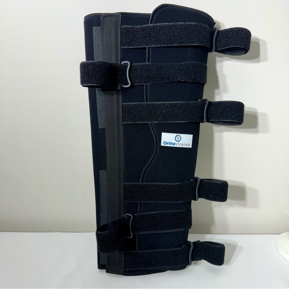 Breg VP40105-050 20” Tri-Panel Knee Immobilizer Brace 6-Strap New Post Op Black.